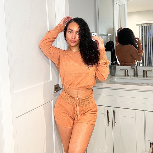 Peach Long Sleeve Two Piece Lounge Set - Picture 2 of 11